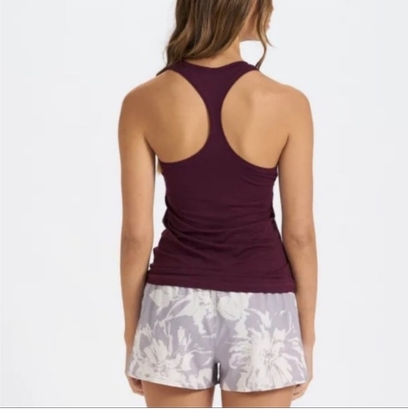 Vuori Lux Performance Racerback Tank Top Cerise Heather - Picture 2 of 7